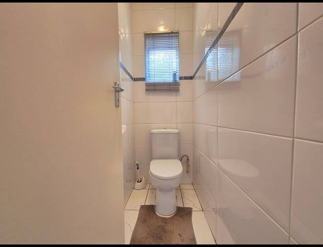 5 BEDROOM HOUSE TO LET IN BRENTHURST
